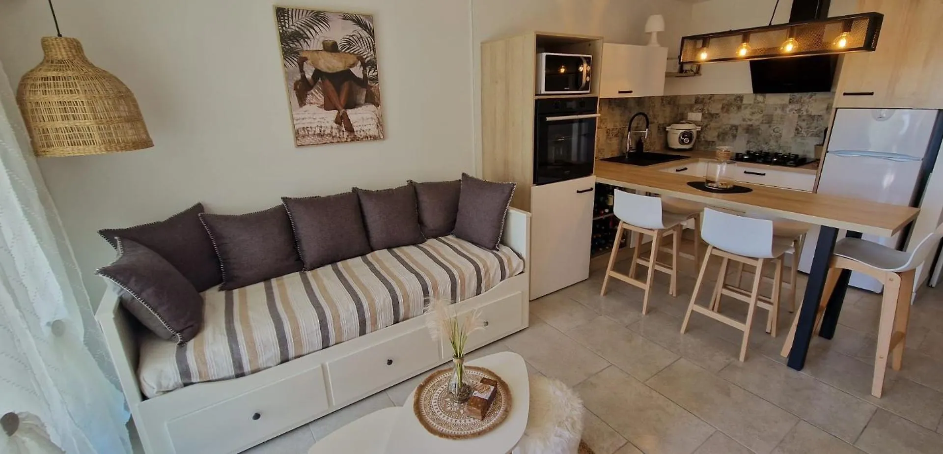 Apartment 400M De La Plage, Avec Piscine Et Jardin Prive L' Escala 0*,  Španělsko